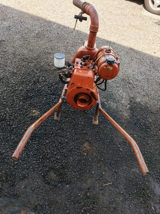 Bomba de água a gasolina