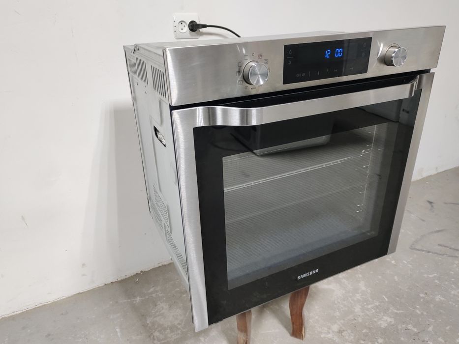 Духовка під вмонтування Samsung. . Духовка під забудову, з Європи
