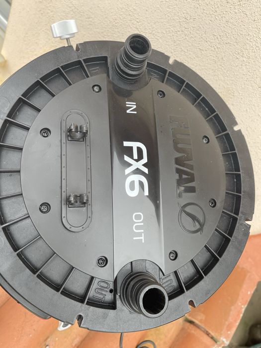 Fluval FX6.