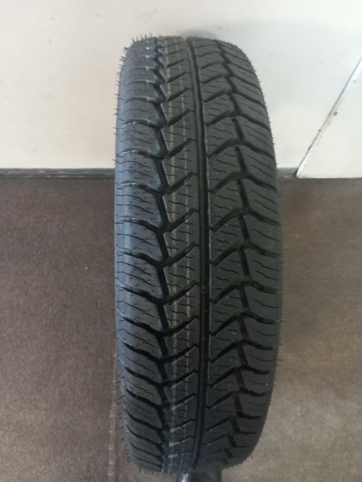GAZ Gazela ŻUK Opona 185/75 R16C Opony KAMA  365