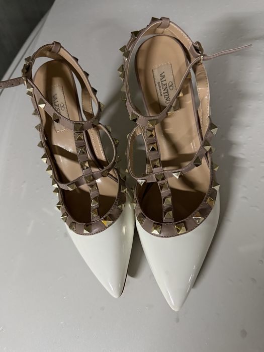Жіночі босоніжки Valentino
