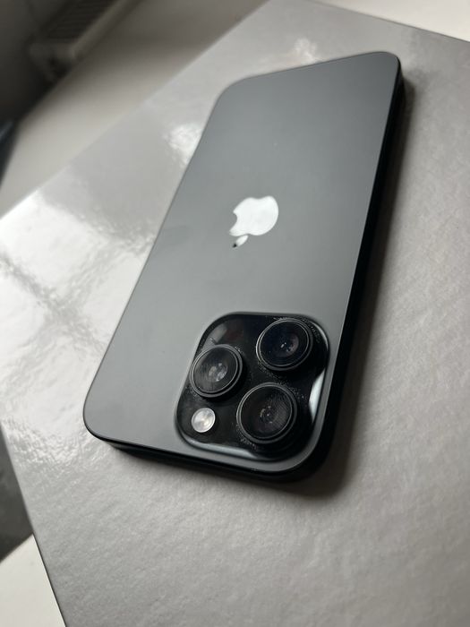 Iphone 16 Pro Max; 100%