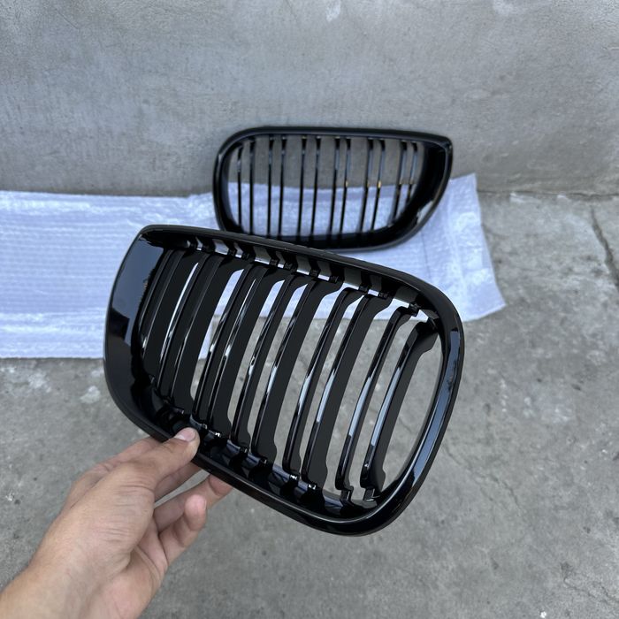 Решотки ноздрі бмв е60 е39 е46 е90 е91 е61 f10 f11 f18 f30 f31 f35 e53