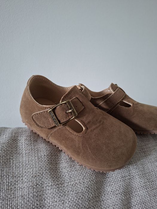 Sprzedam buty nowe (rozmiar 25)