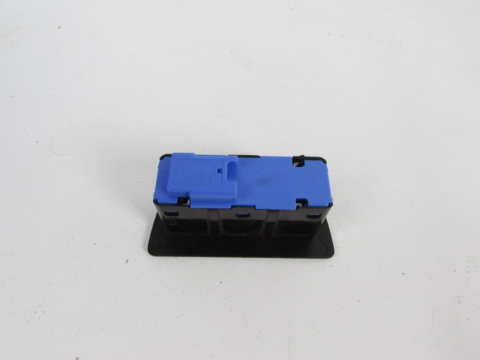 Interruptor Fecho Da Mala Bmw 1 Ref: 61319275119