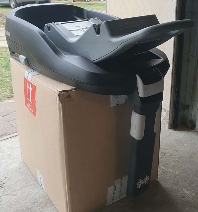 Fotelik Maxi-Cosi + 2 bazy ISOFIX !!