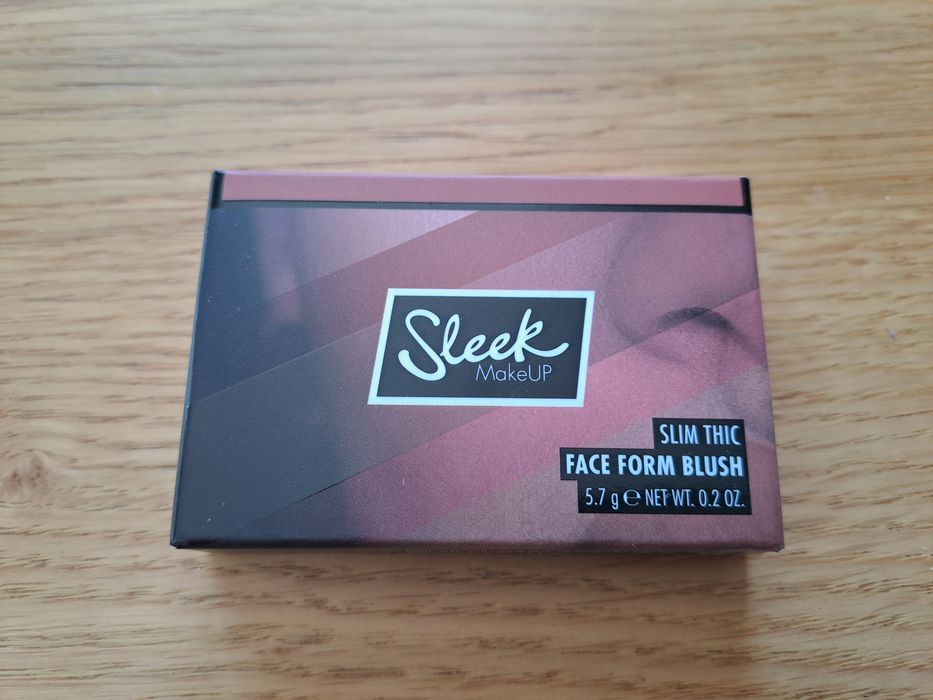 Róż Sleek Slim Thick
