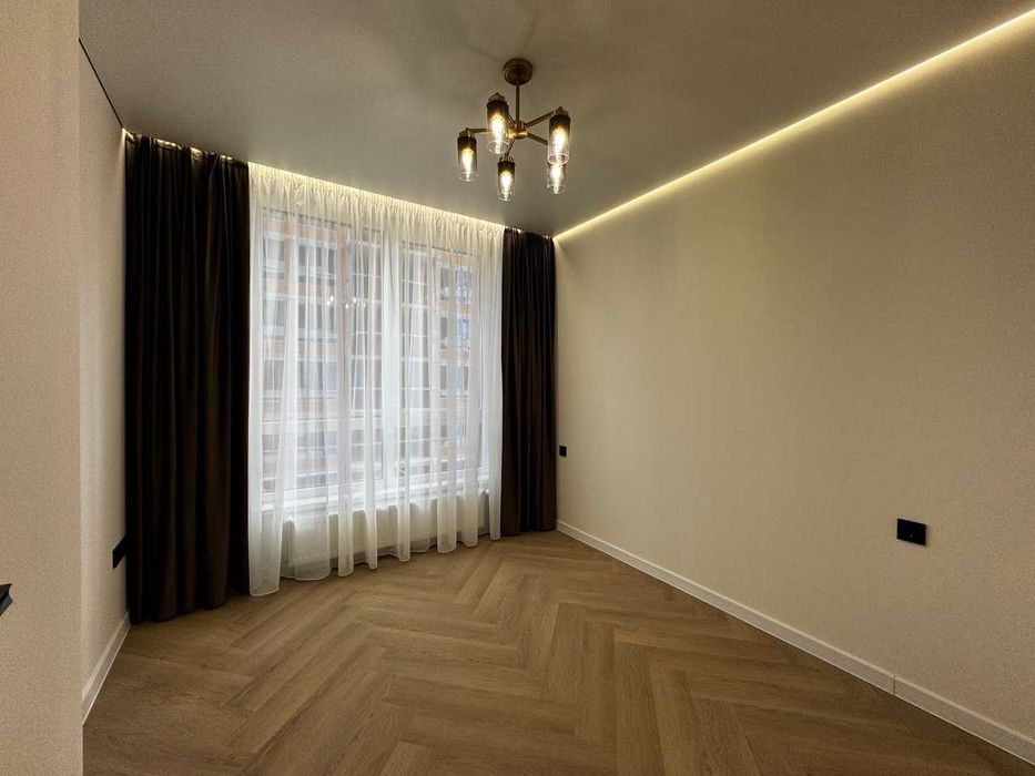 продаж 3 кім квартири в центрі з євроремонтом
