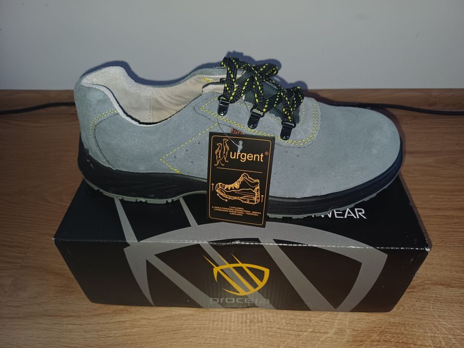 Pracownicy buty męskiej