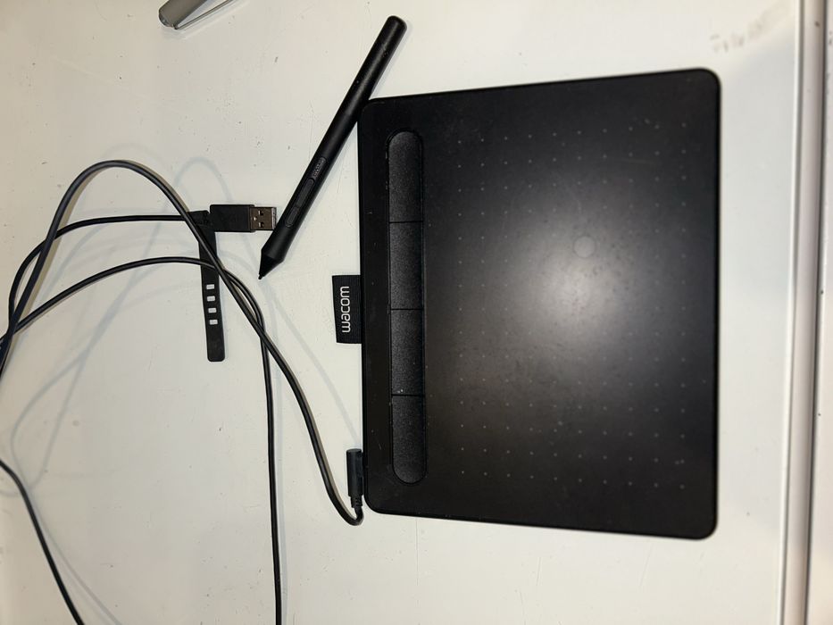 Mesa Digitalizadora wacom Intuos  novo
