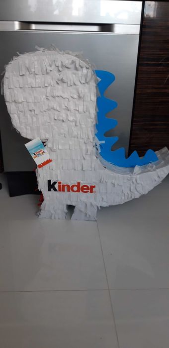 Okazja! Piniata Kinder+naklejki dinozaur tanio!