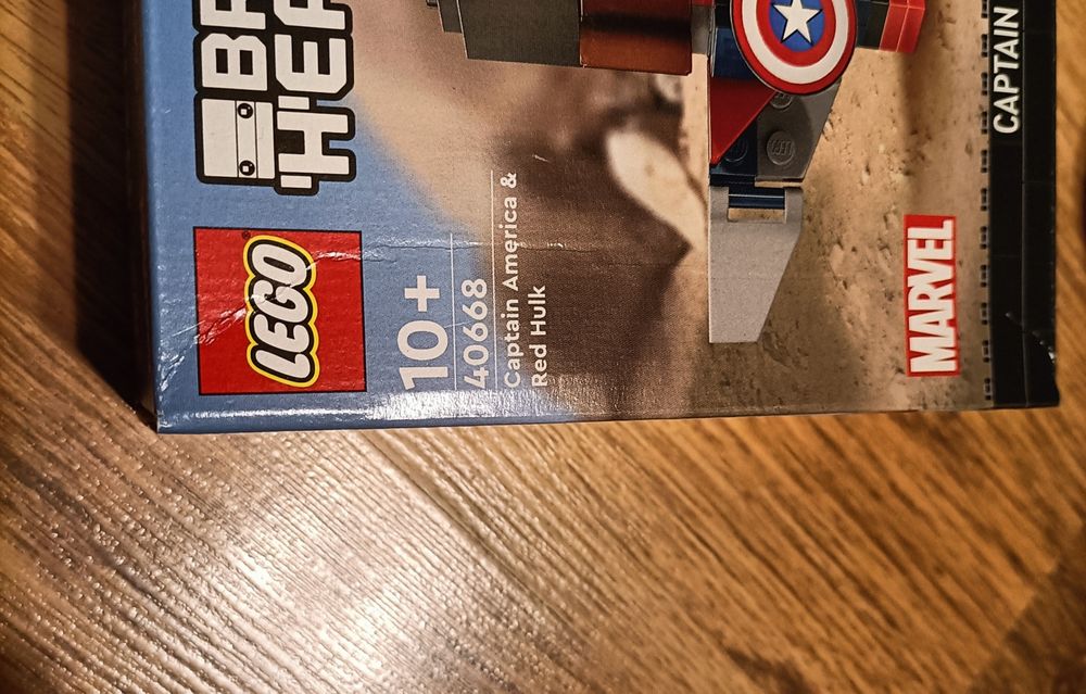 Nowe LEGO 40668 BrickHeadz Kapitan Ameryka i Czerwony Hulk.