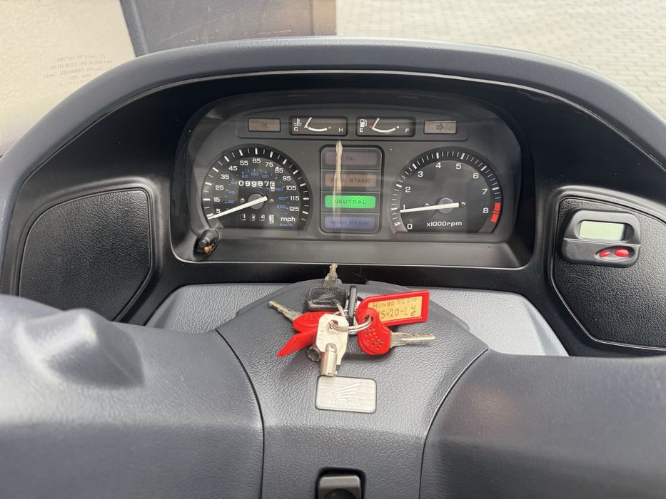 Honda PC800 Rezerwacja