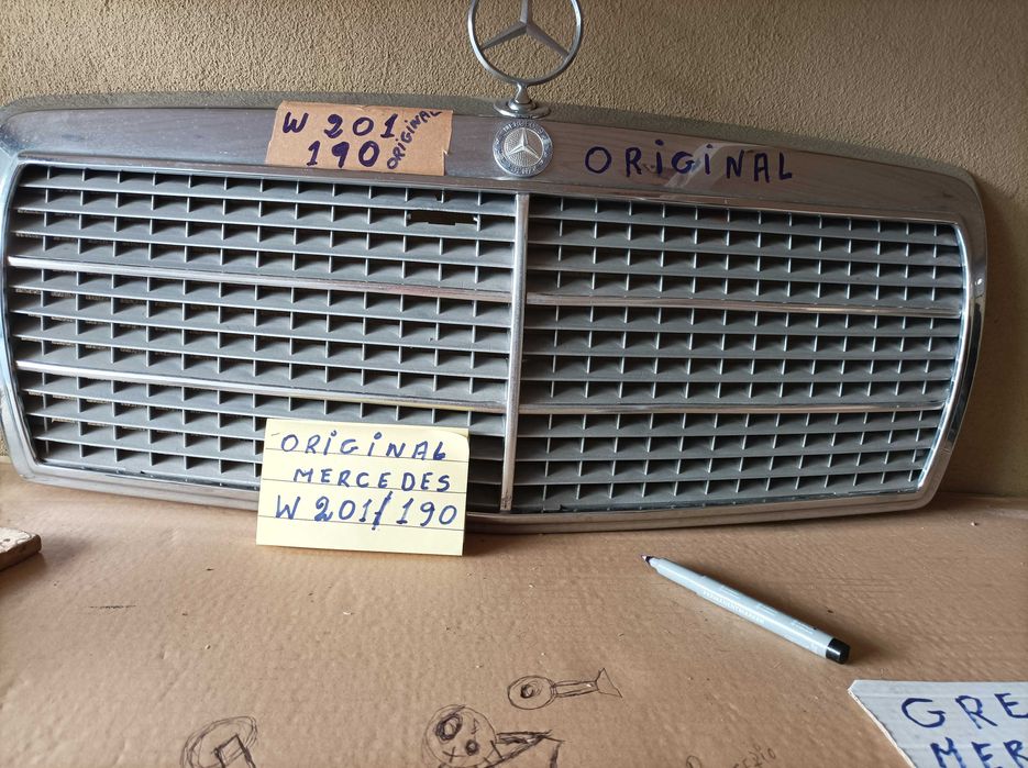 Grelhas Mercedes 190 e W124 Originais