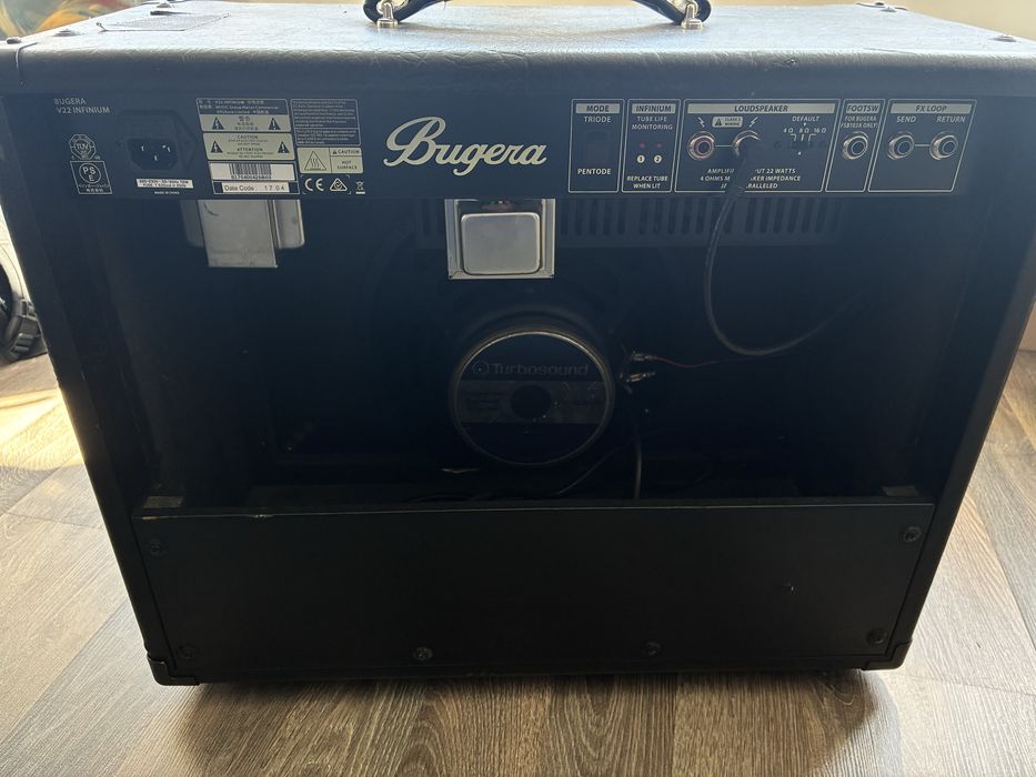 Amplificador guitarra a valvulas Bugera V22 Infinium