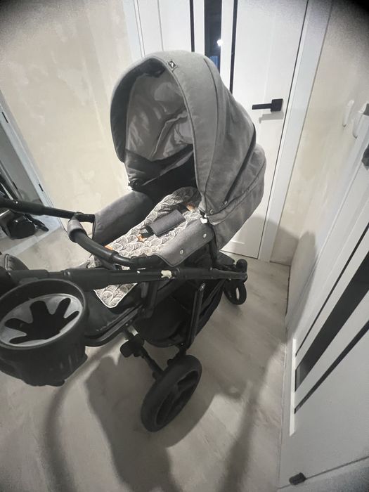 Продам дитячу коляску ADAMEX Reggio 2 в 1
