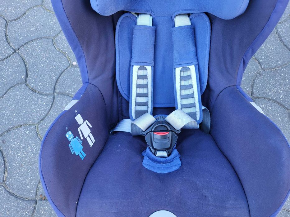 Fotelik samochodowy Britax-Romer Safefix Plus 9-36 kg isofix bezwypadk
