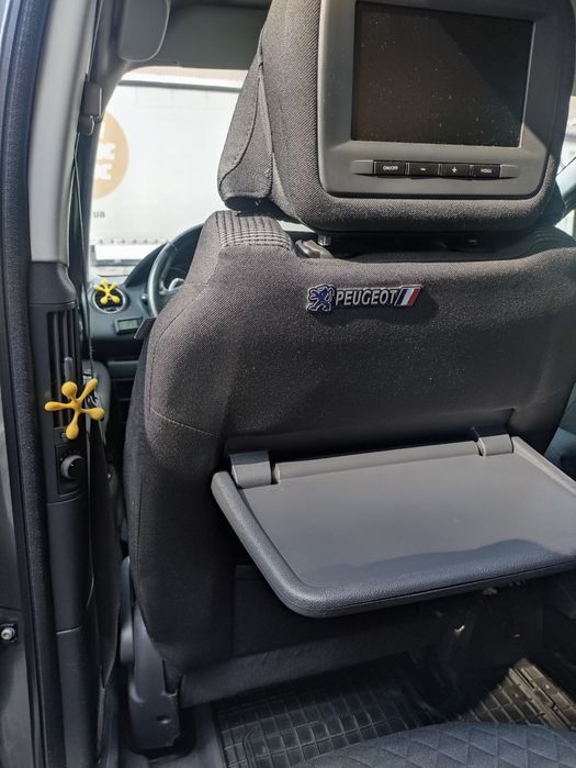 Peugeot 5008 1.6 дизель, роботизована коробка 2010рік