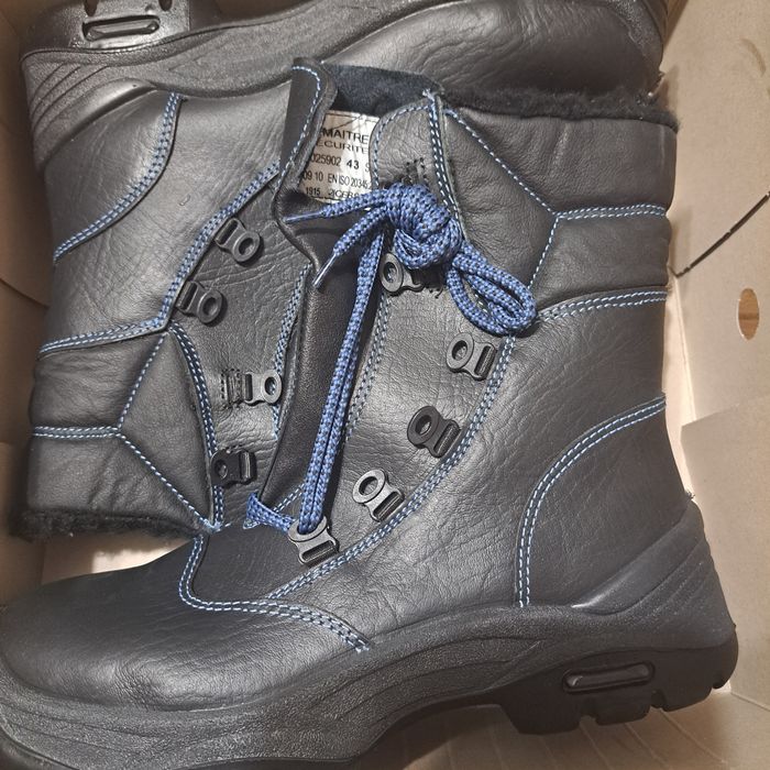 Buty robocze  zimowe 43  dlugie