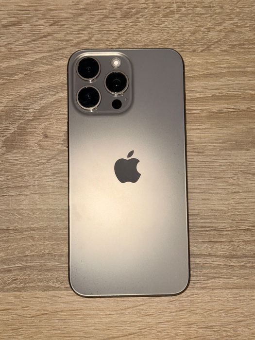 iPhone 15 Pro Max 256 GB – Muito bem estimado
