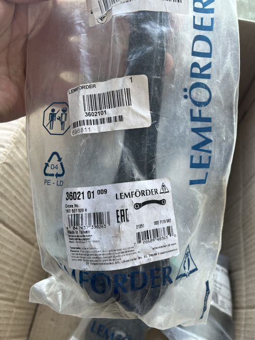 Запчастини до vw golf 6