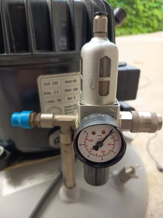Compressor silencioso