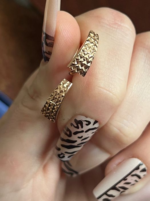 Сережки золото 585 1,43 грам