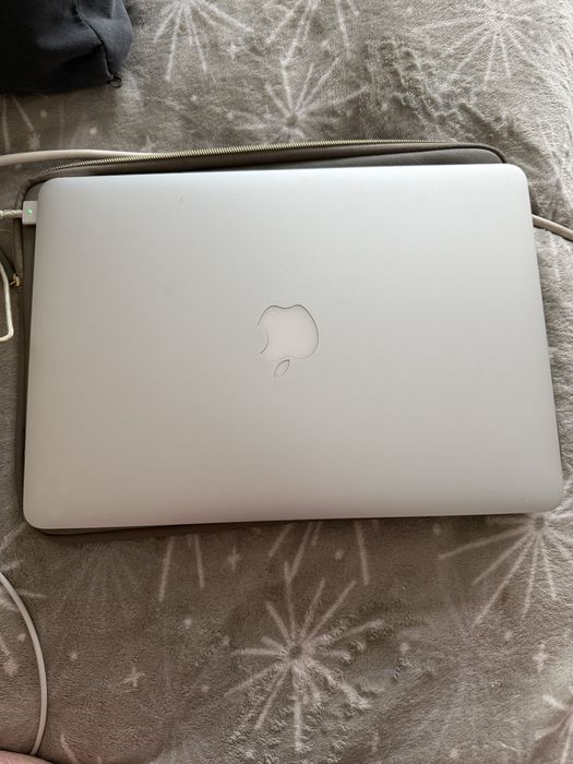 MacBook Air 13" A1466