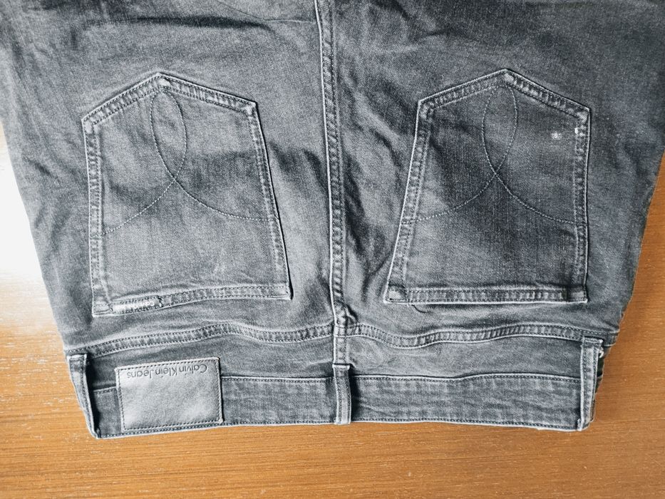 Calças de ganga Calvin Klein preto escovado W34 L32 modelo Slim