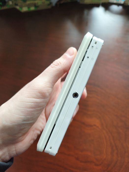 Nintendo 3DS Branca com 32GB e Homebrew