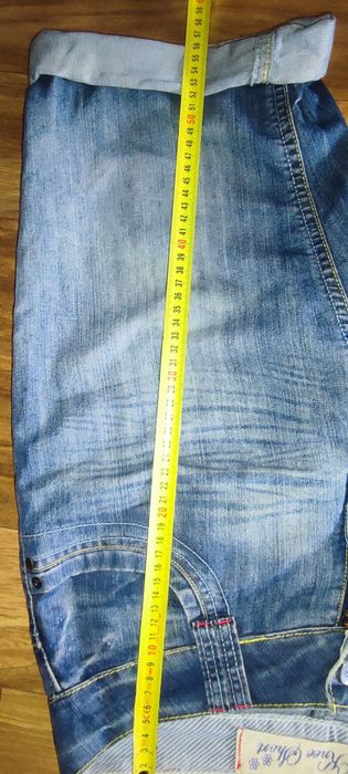 Spodenki jeansowe Cherokee  rozm M -L wymiary na fotkach
