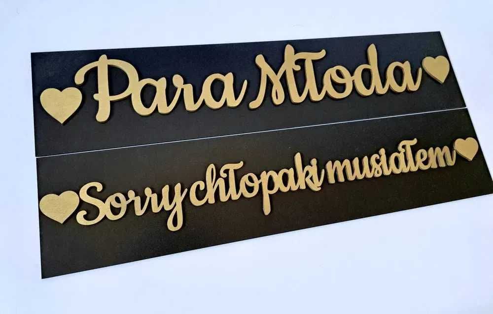 tablice rejestracyjne czarne złoty napis para młoda sorry chłopaki
