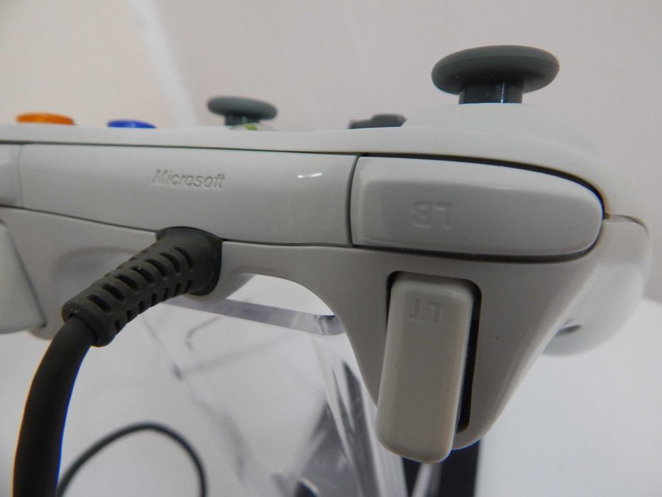 Oryginalny Biały White kontroler gamepad do Xbox 360 i PC Microsoft stan bardzo dobry