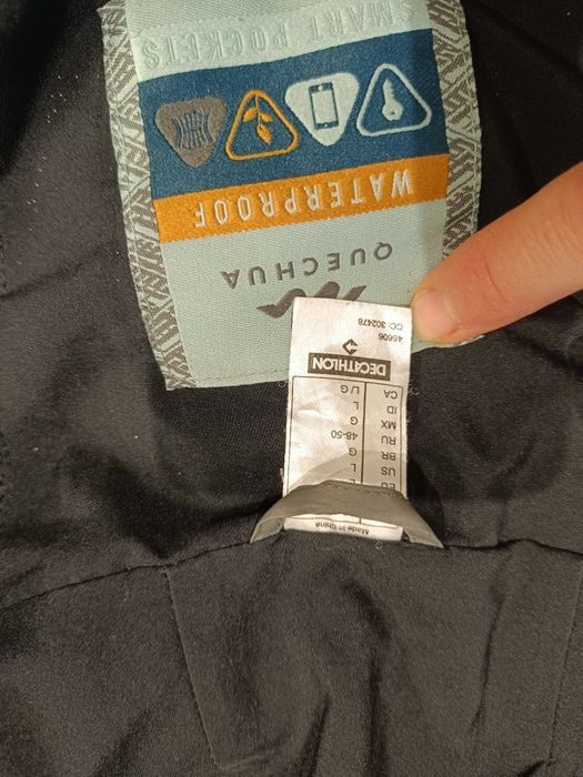 Kurtka przeciwdeszczowa l 40