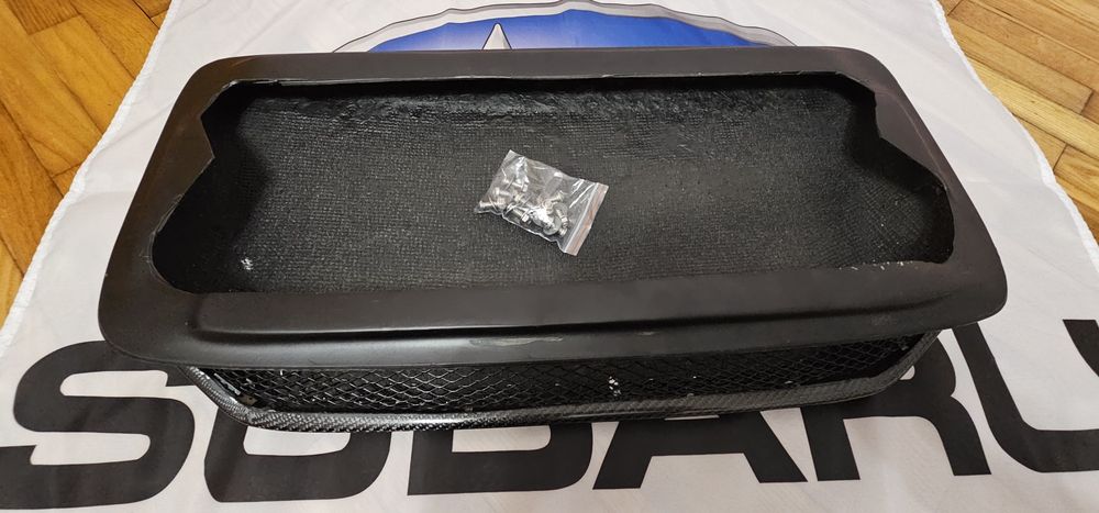 Карбоновий повітрозабірник капоту SUBARU impreza WRX/STI