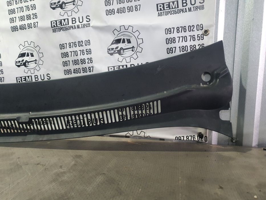 Жабо, накладка під лобове скло Volkswagen Transporter t5 03-15