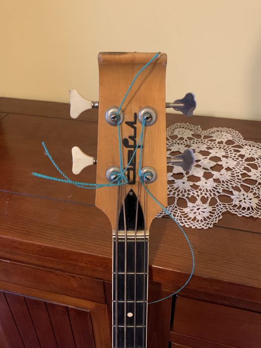 Gitara basowa Rytm – stan dobry.