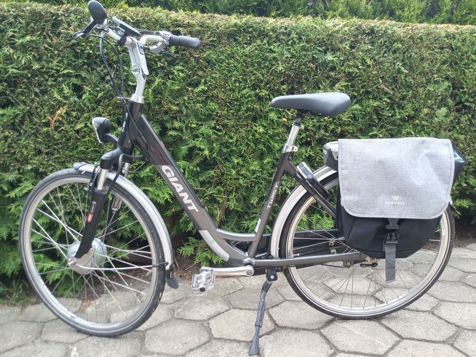 Rower elektryczny Giant Twist 1 bateria rozmiar M