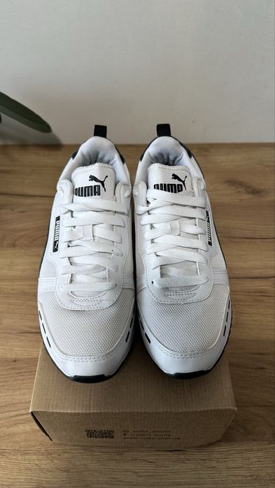 КРОСІВКИ PUMA R78  43 розмір