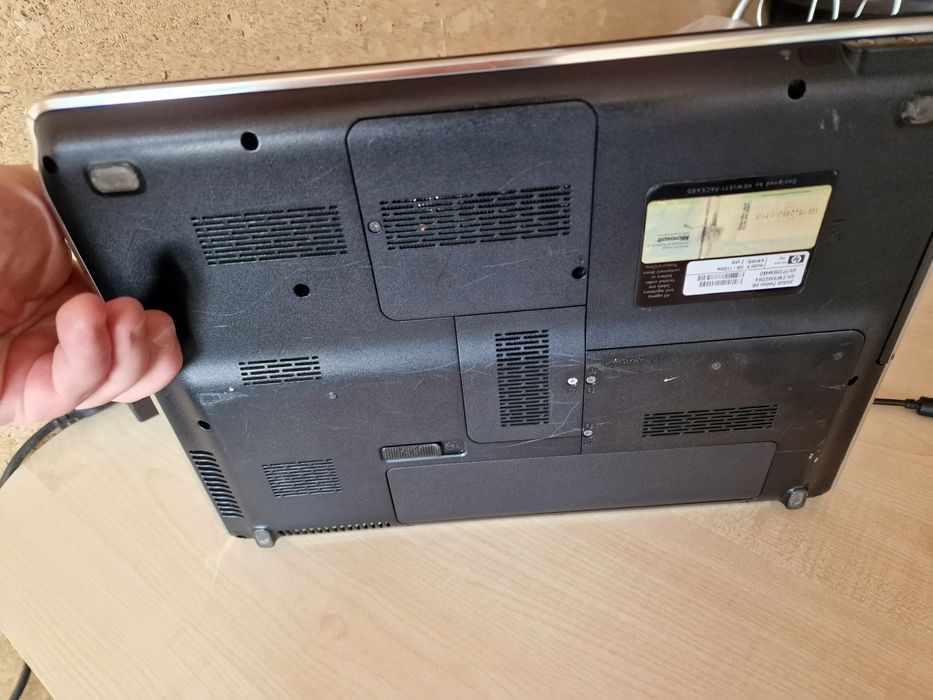 Laptop HP DV5-1100. Win 10. Ładowarka. Torba.