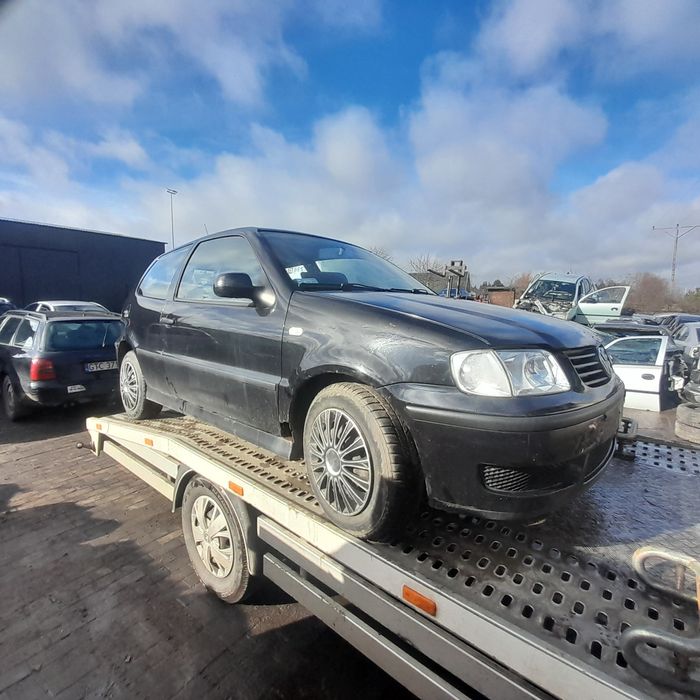 VW Polo 6n2  na części