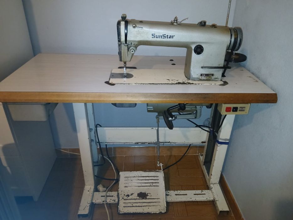 Maquina de costura industrial usada SunStar