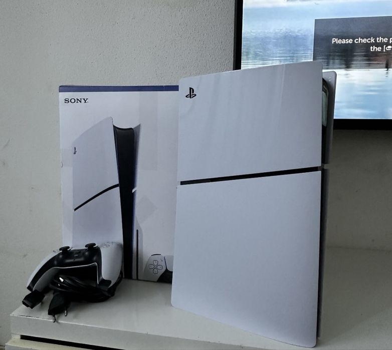PS5 Slim 1TB com leitor