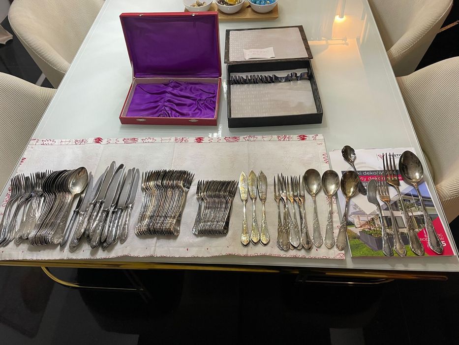 Hefra Zestaw sztućców posrebrzanych romańskich
