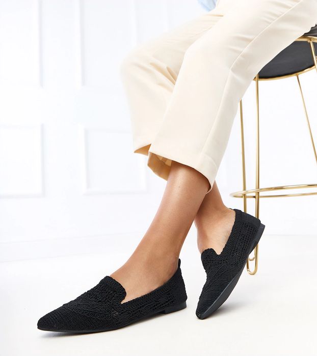 Czarne ażurowe balerinki damskie Gerania