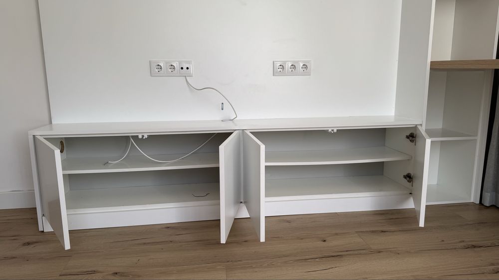 Móvel de sala / TV com arrumação e secretária