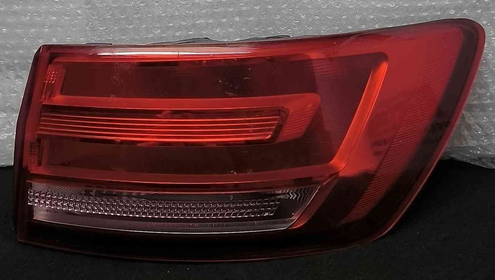 Farolim Direito 8W9945070 - AUDI A4 B9