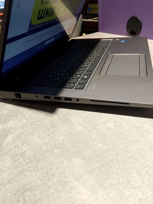 Ноутбук 17.3" HP ZBook Fury 17 G8 / i5-11500H / 32GB DDR4 / SSD 512GB / RTX A2000 / FHD IPS