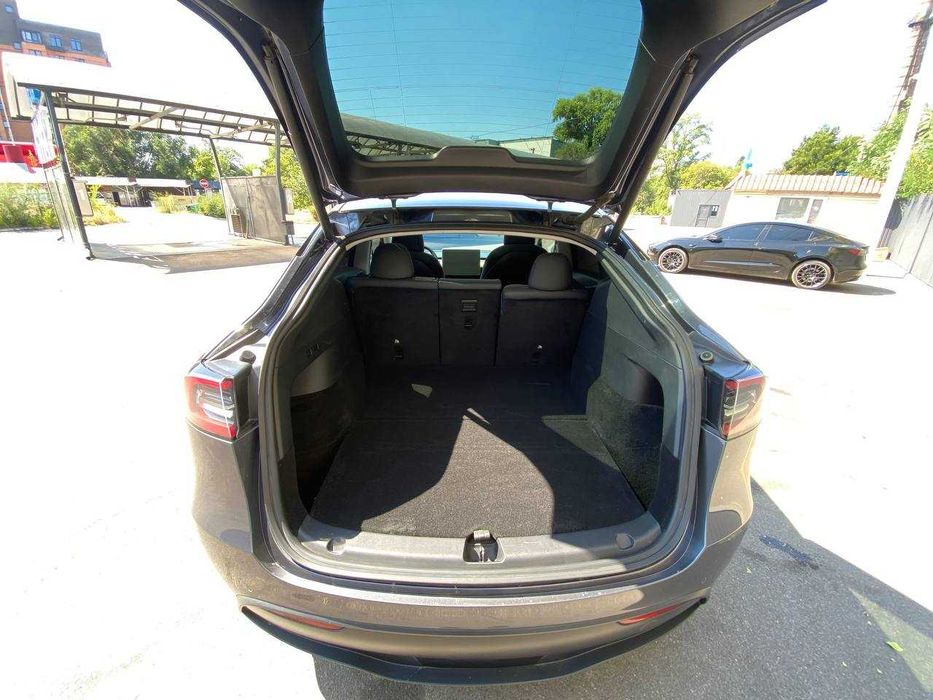 Tesla Model Y 2021 Long Range Dual motor