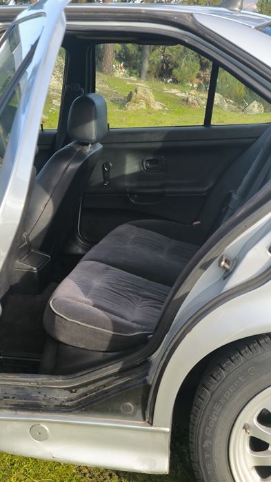 BMW 325td E36 DOC em dia